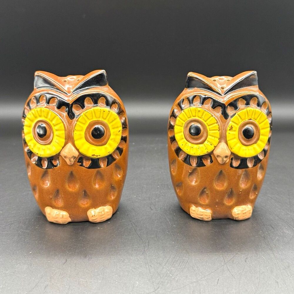 Retro Owl Ceramic Salt & Pepper Shakers Set of 2 Brown Yellow Black 4 in